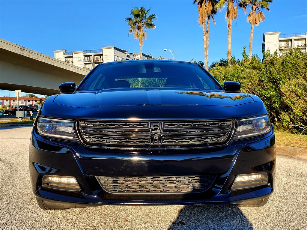 2017 Dodge Charger SXT
