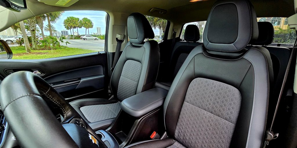 2018 Chevrolet Colorado Z71 - Photo 11
