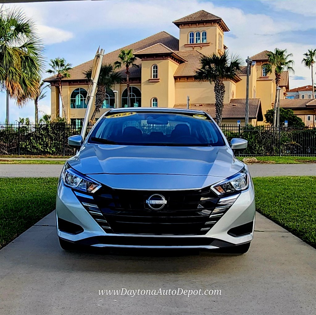 2024 Nissan Versa Sedan SV